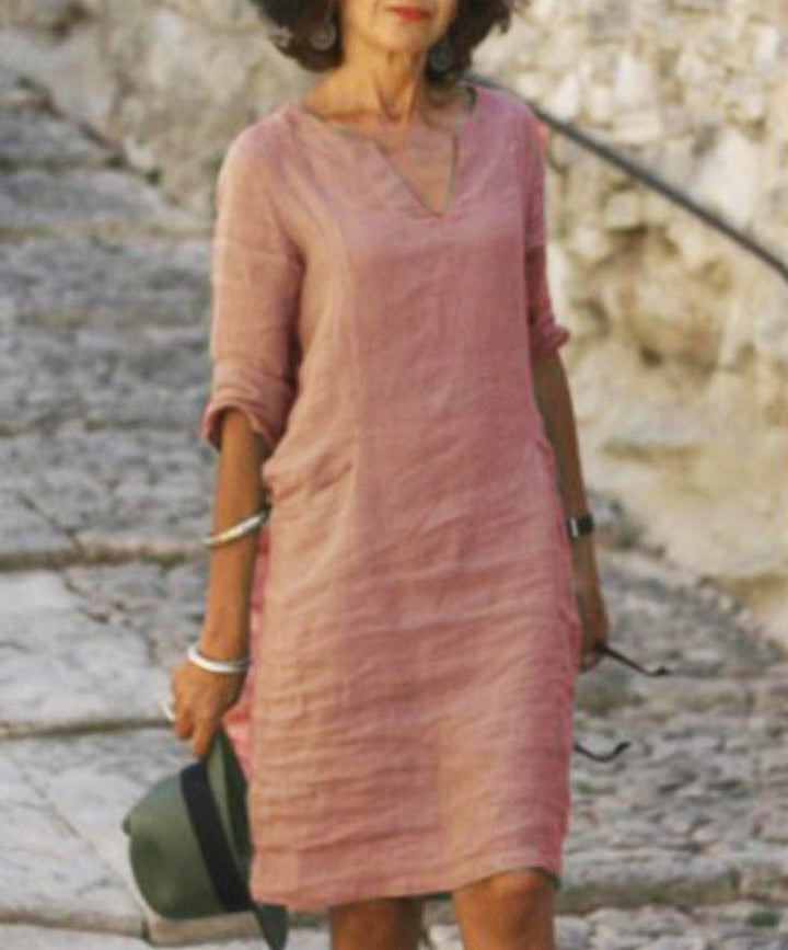 Aarna | Robe en lin décontractée à col en V avec coupe relaxe pour femmes