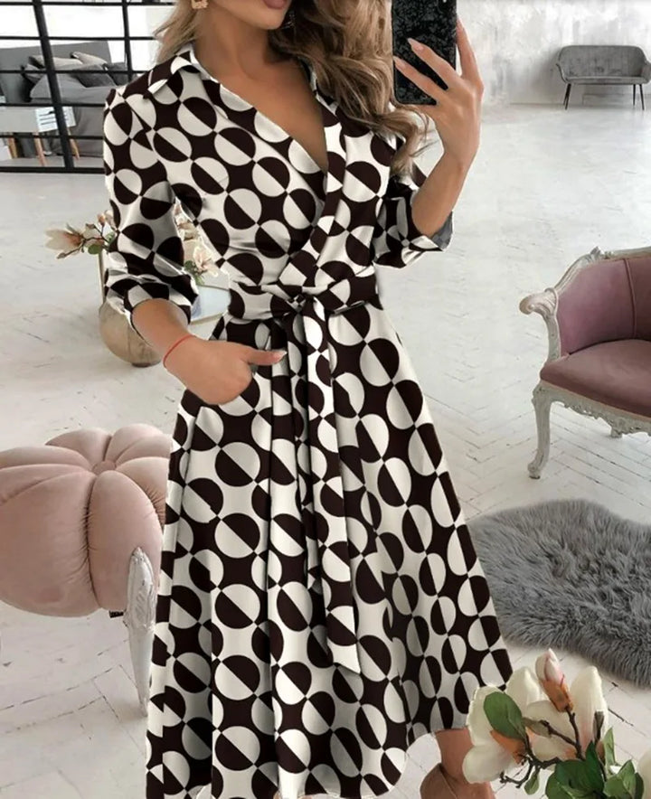 Raelynn | Robe Portefeuille Élégante à Silhouette Fluide pour Femme