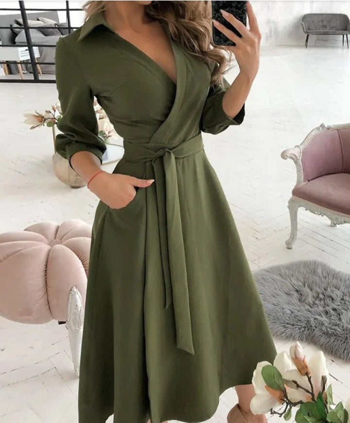 Raelynn | Robe Portefeuille Élégante à Silhouette Fluide pour Femme