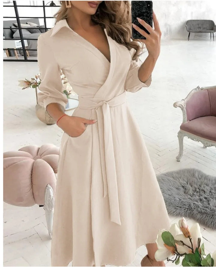 Raelynn | Robe Portefeuille Élégante à Silhouette Fluide pour Femme