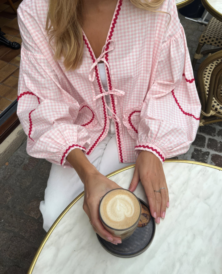 Aanya | Blouse Brodée Cœur au Design Élégant pour Femme