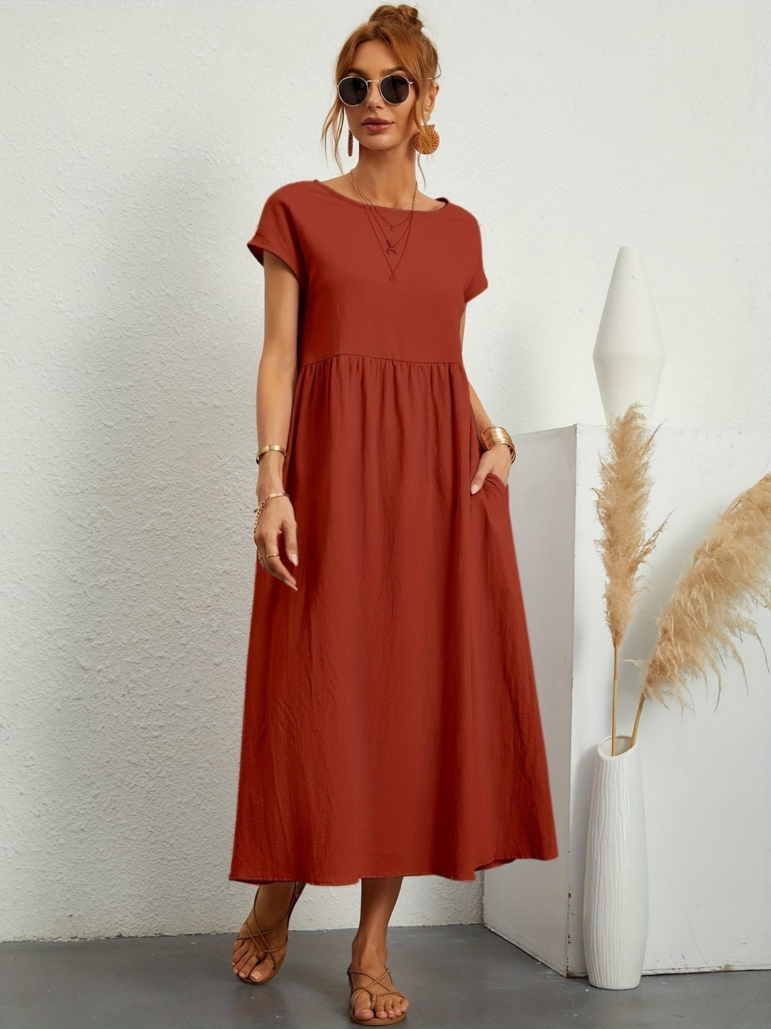 Mirabelle | Robe de loisirs décolletée