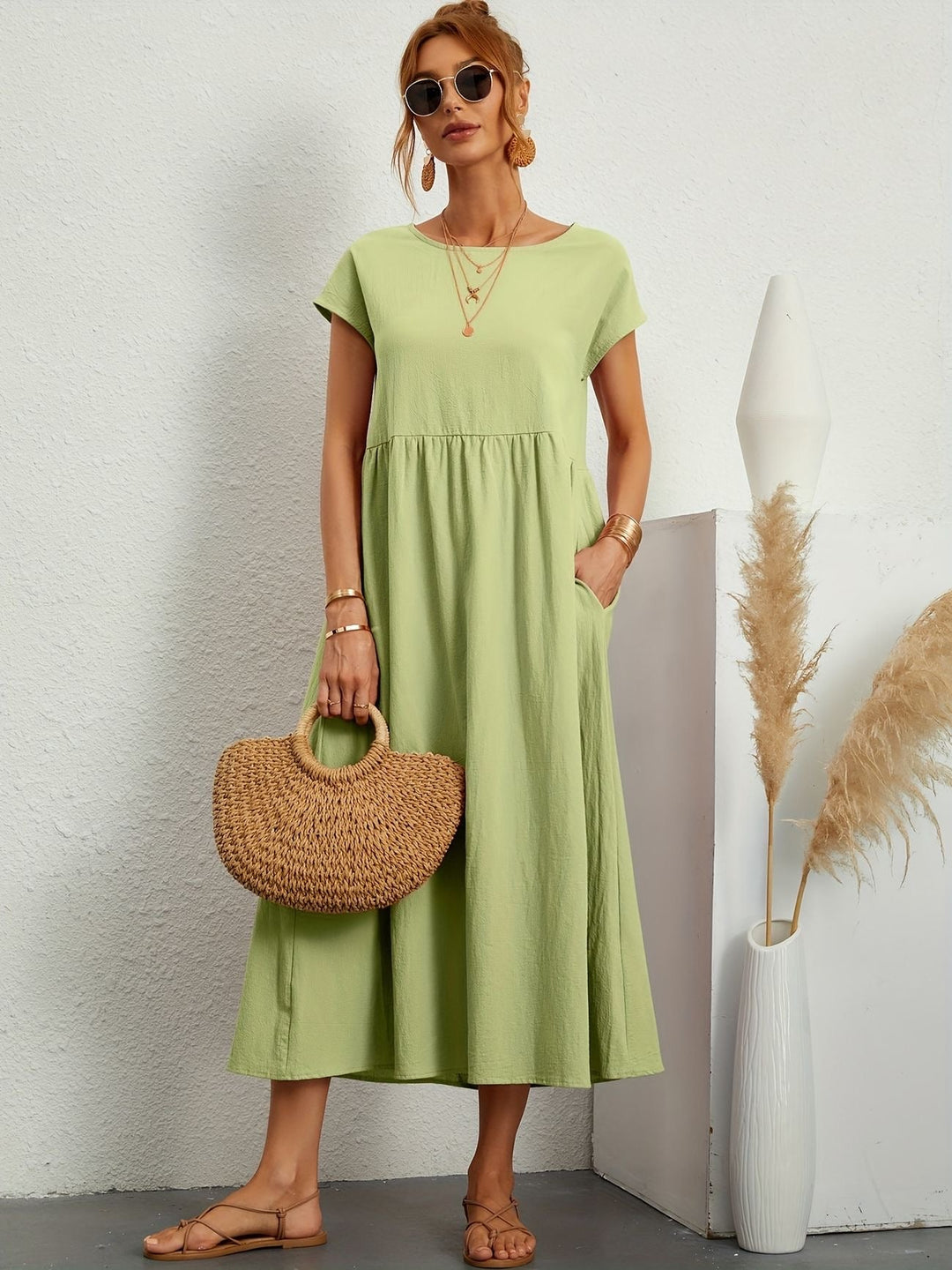 Mirabelle | Robe de loisirs décolletée